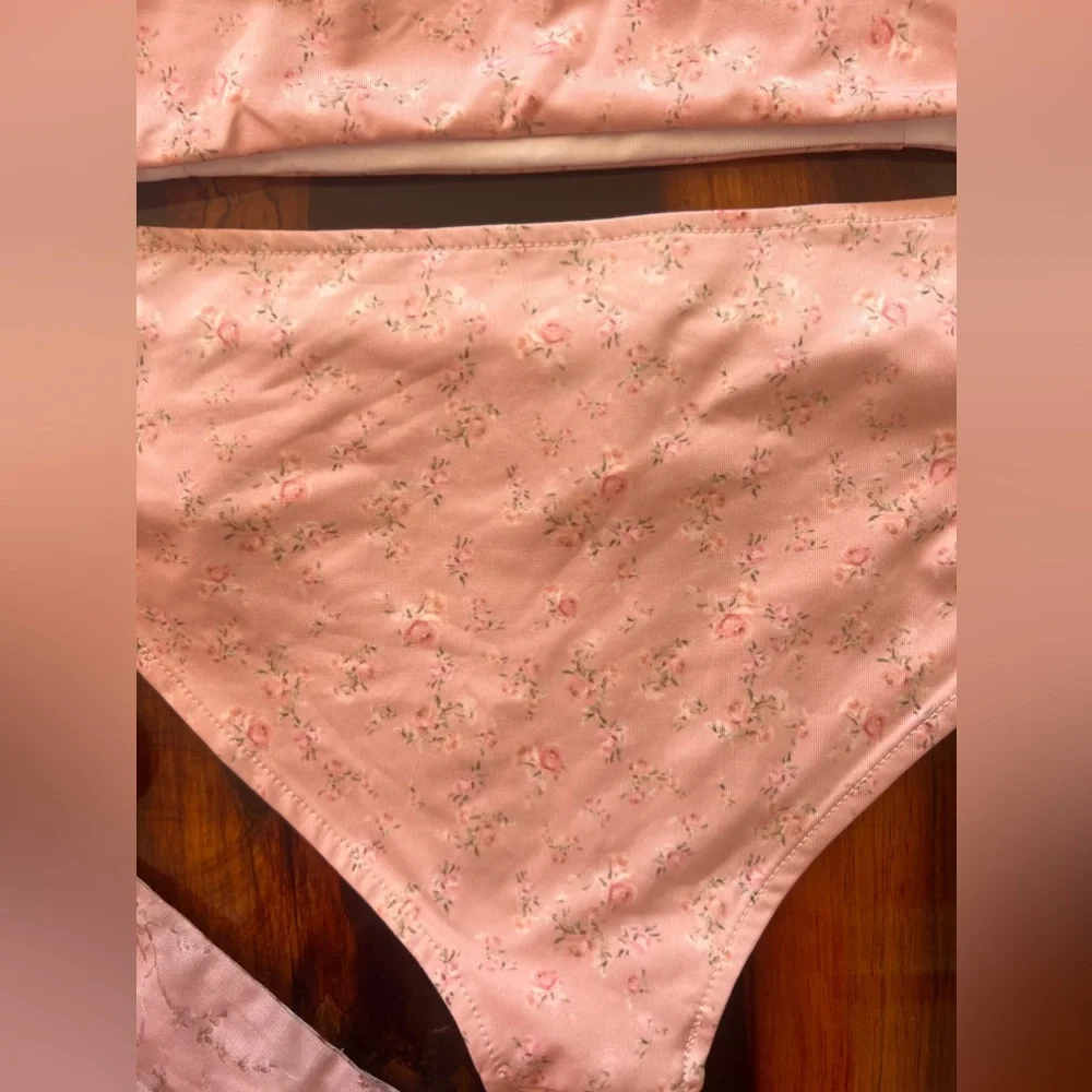 Love Shack Fancy Swim size small women’s guava palm bikini set gently loved - Picture 4 of 16
